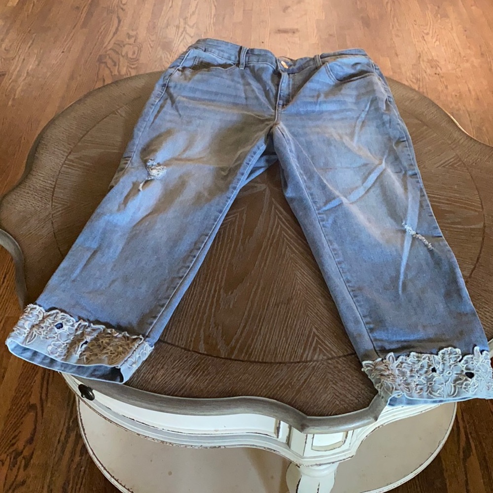 New Crop Jeans with Crotchet design!